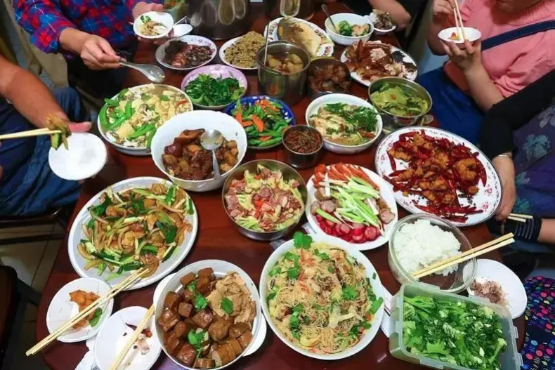 Bảo Quản Thực Phẩm Ngày Tết: Hiểu Đúng Để Ăn Ngon Và An Toàn