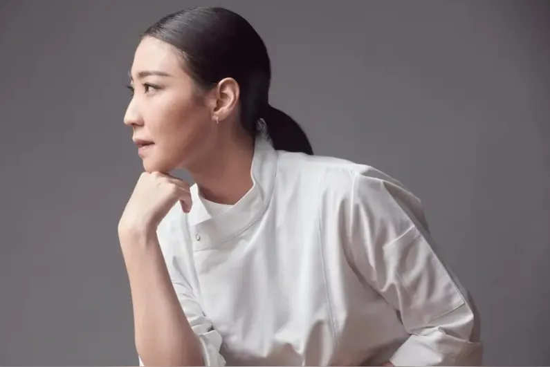 Pichaya ‘Pam’ Soontornyanakij – Người Đẹp Tài Nấu Ăn Đỉnh Nhất Thế Giới 2025